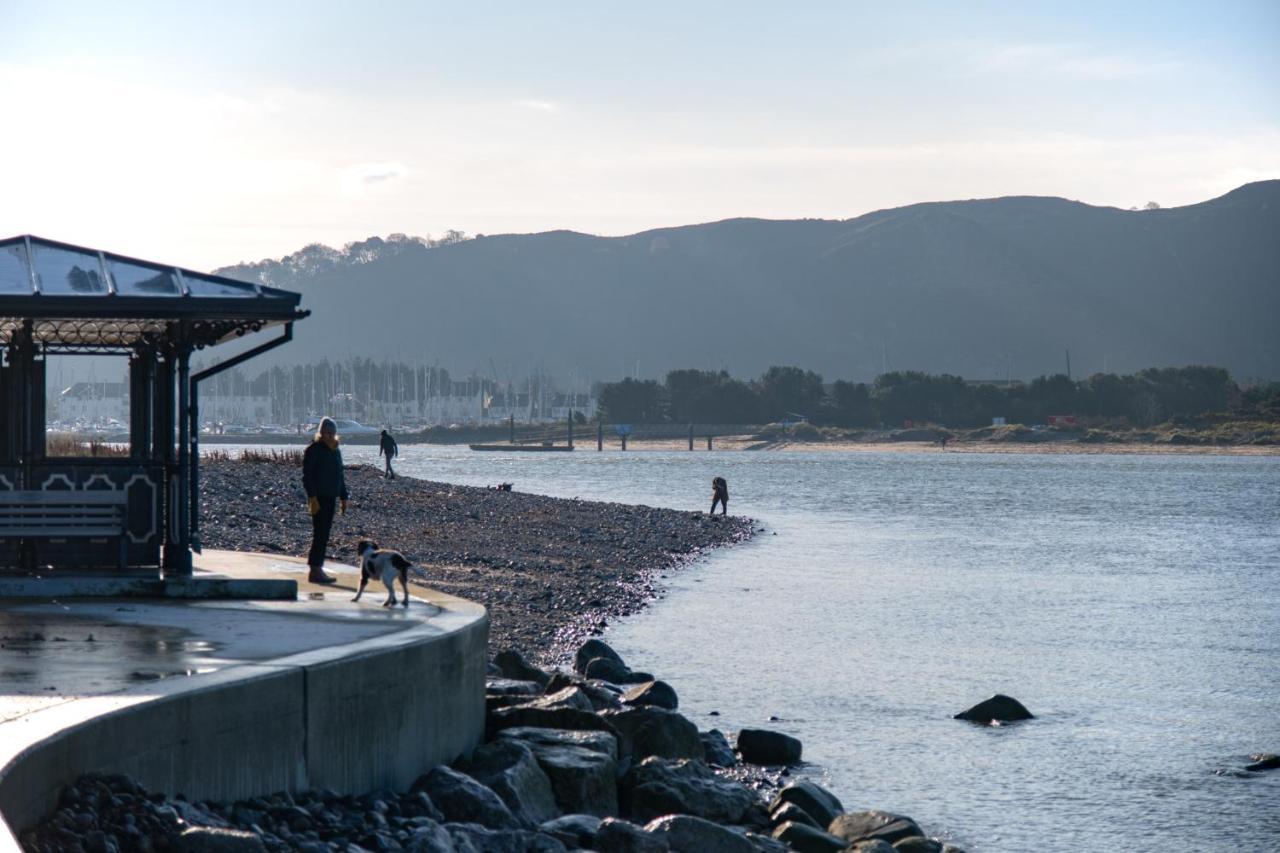 32 Deganwy Beach Экстерьер фото